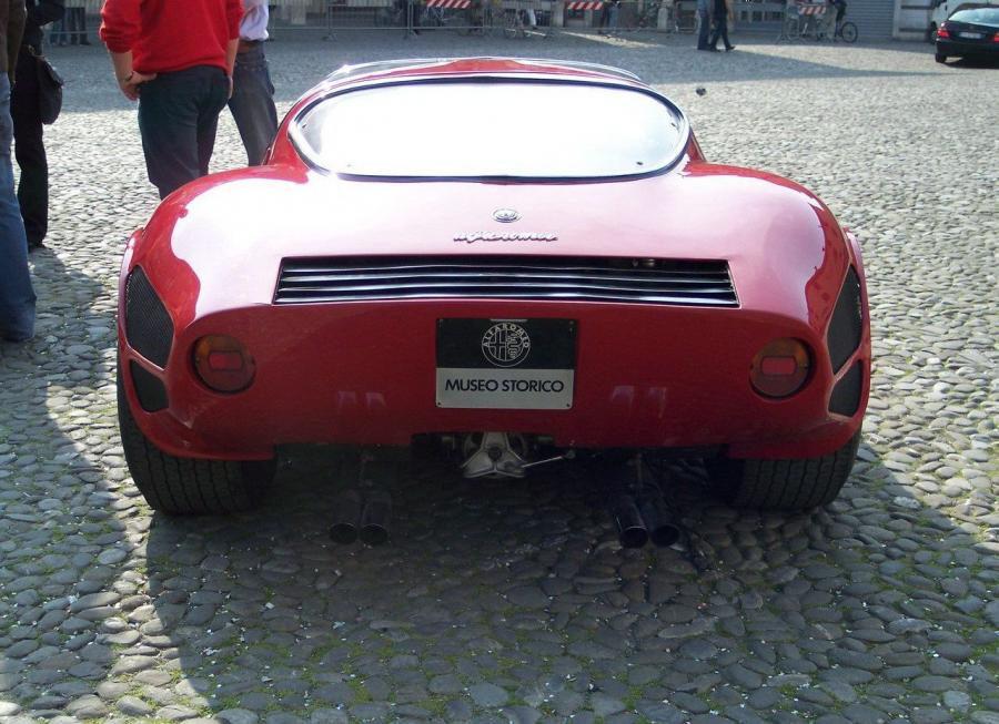  Alfa Romeo Tipo 33 Stradale 1967 года  (фото 15 из 30)